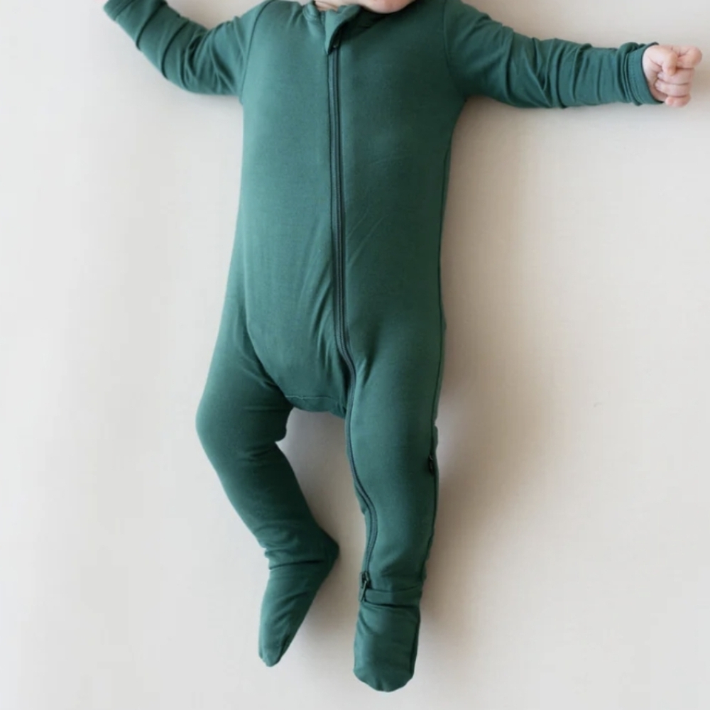 Kyte Baby Zippered Footie in Emerald Pijama Sz 0-3 M Sleepwear‎ Longwear Travel